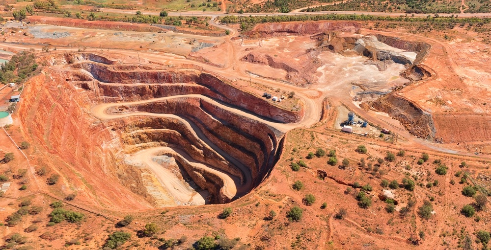 Environmental Footprint of Dust in Mining