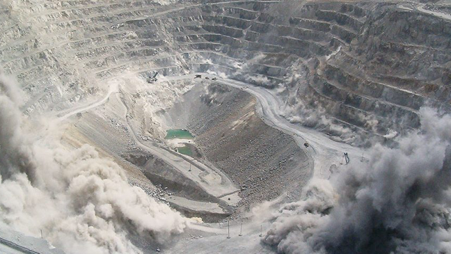 Three innovative dust control measures for open cut mines