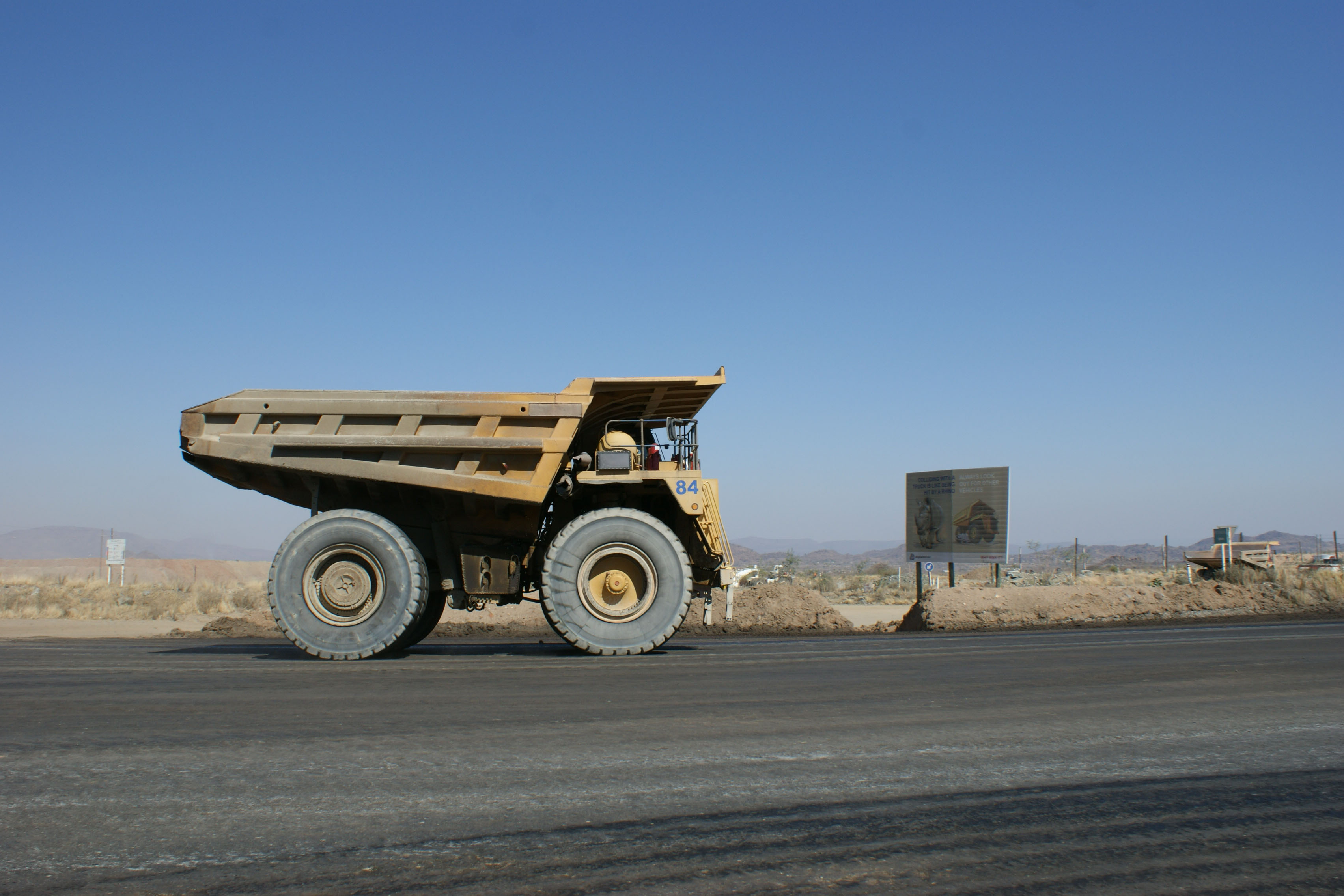 Why different types of mine roads need different dust control solutions